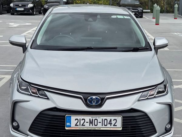 Toyota Corolla Saloon, Petrol Hybrid, 2021, Grey