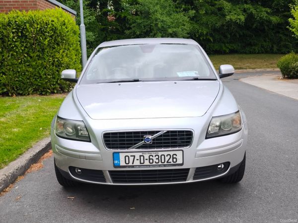 Volvo S40 Saloon, Petrol, 2007, Silver