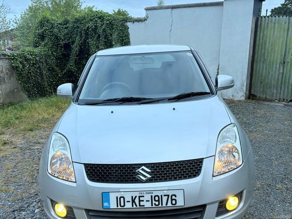 Suzuki Swift Hatchback, Petrol, 2010, Silver