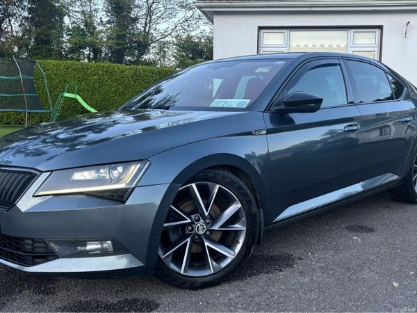 Skoda Superb Hatchback, Diesel, 2017, Grey