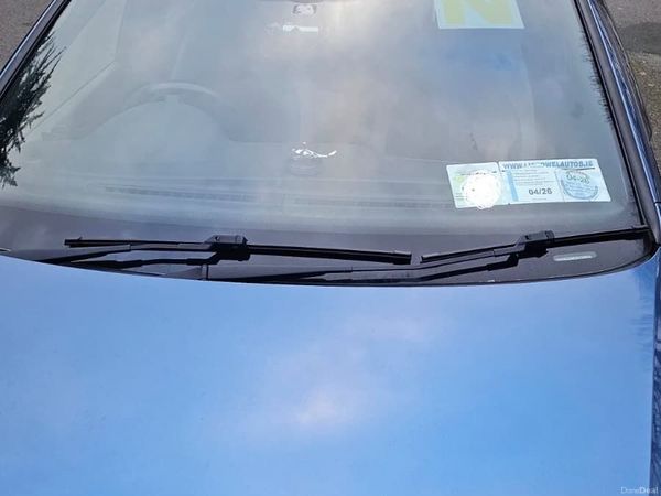 Volkswagen Polo Hatchback, Petrol, 2014, Blue