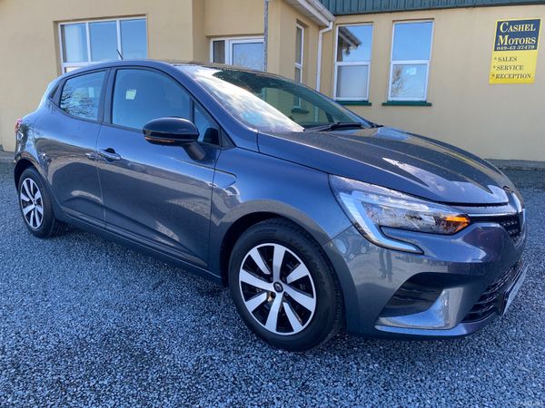 Renault Clio Hatchback, Petrol, 2022, Grey