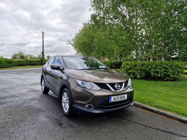 Nissan Qashqai Hatchback, Diesel, 2014, Brown