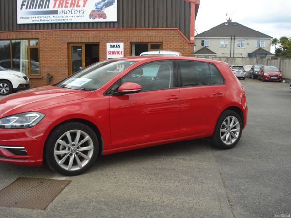 Volkswagen Golf Hatchback, Petrol, 2019, Red