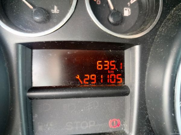 Peugeot 308 Hatchback, Diesel, 2008, Grey