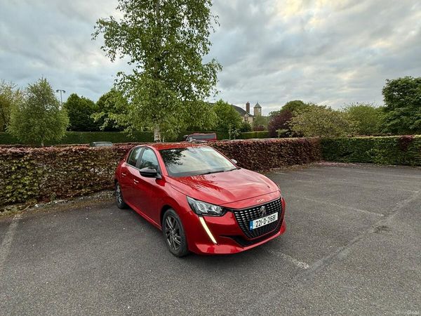 Peugeot 208 Hatchback, Petrol, 2022, Red