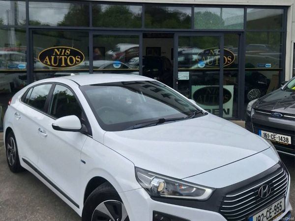 Hyundai IONIQ Hatchback, Petrol Hybrid, 2019, White