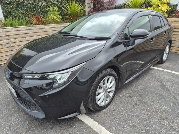 Toyota Corolla Estate, Petrol Hybrid, 2020, Black