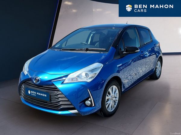 Toyota Vitz Hatchback, Petrol Hybrid, 2017, Blue