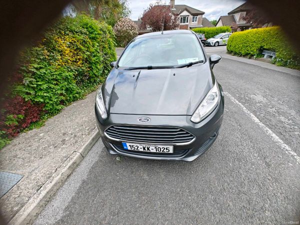 Ford Fiesta Hatchback, Petrol, 2015, Grey