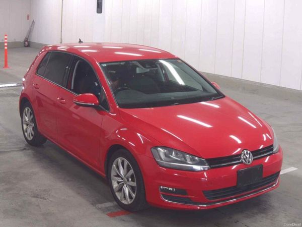Volkswagen Golf Hatchback, Petrol, 2014, Red