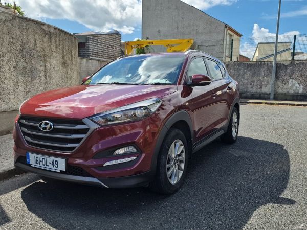 Hyundai Tucson SUV, Diesel, 2016, Red