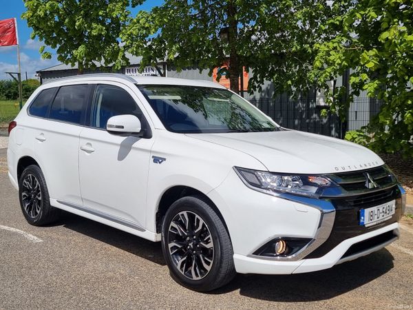 Mitsubishi Outlander SUV, Petrol Plug-in Hybrid, 2018, White