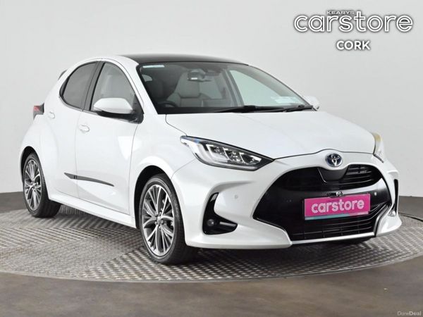 Toyota Yaris Hatchback, Petrol Hybrid, 2023, White