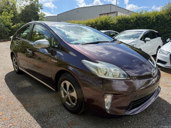 Toyota Prius Hatchback, Petrol Hybrid, 2015, Brown