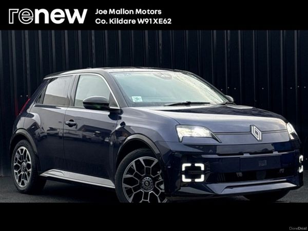 Renault 5 Hatchback, Electric, 2026, Blue