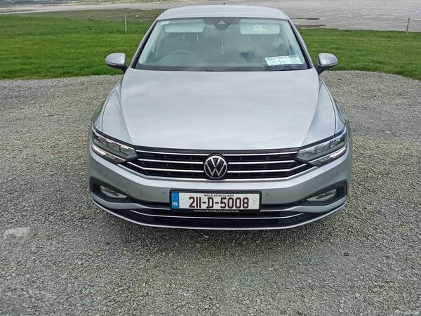 Volkswagen Passat Saloon, Diesel, 2021, Grey