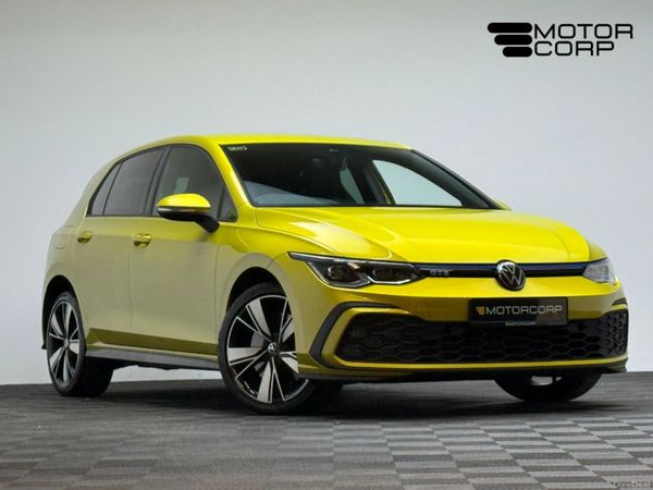 Volkswagen Golf Hatchback, Petrol Plug-in Hybrid, 2023, Yellow