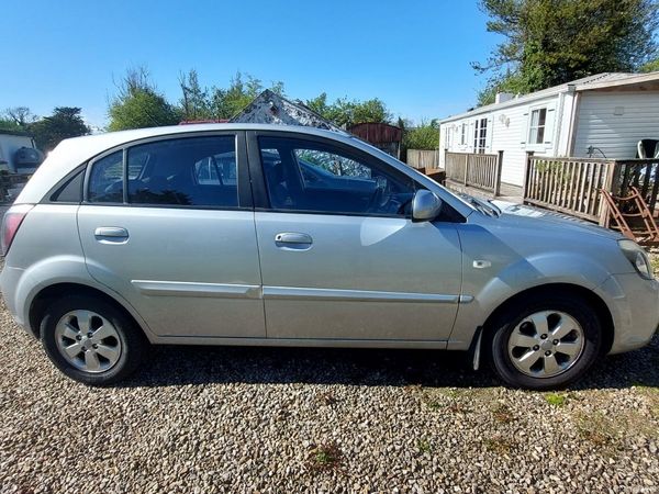 Kia Rio Hatchback, Diesel, 2011, Silver