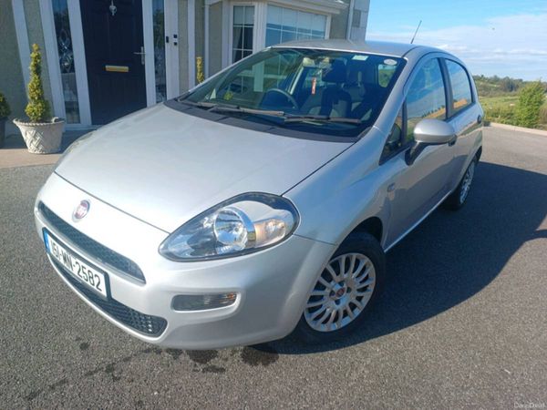Fiat Punto Hatchback, Petrol, 2015, Grey