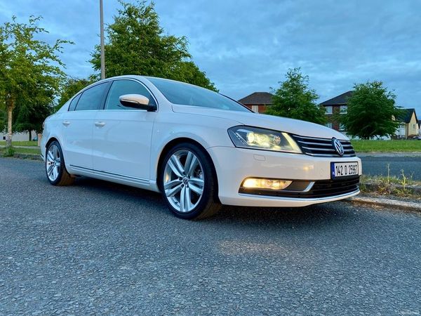 Volkswagen Passat Saloon, Diesel, 2014, White