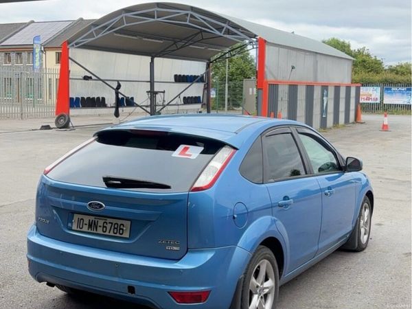 Ford Focus Hatchback, Diesel, 2010, Blue