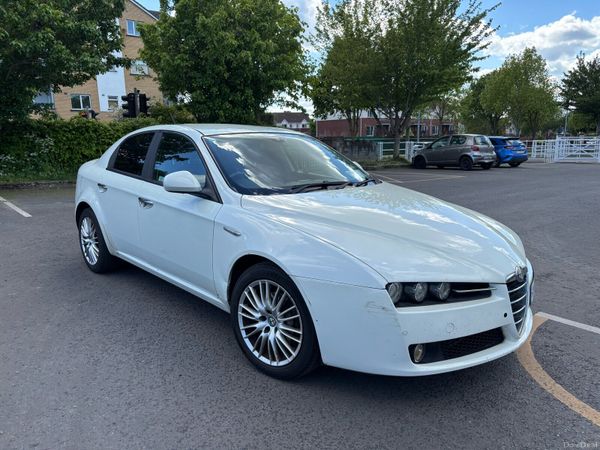 Alfa Romeo 159 Saloon, Diesel, 2010, White