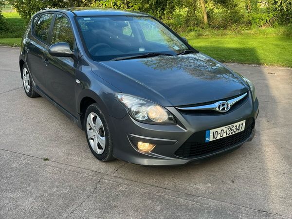 Hyundai i30 Hatchback, Diesel, 2010, Grey