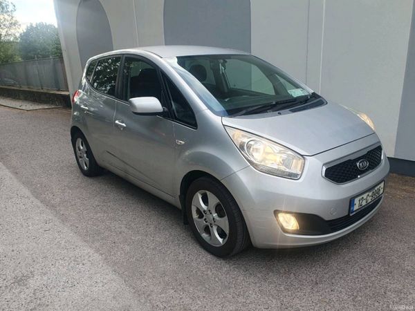 Kia Venga MPV, Diesel, 2012, Silver