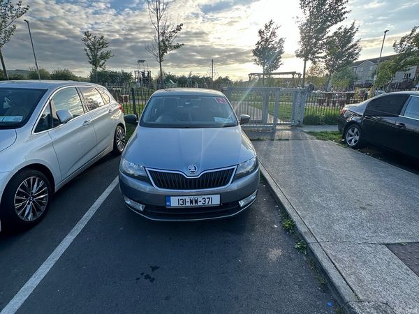 Skoda Rapid Saloon, Petrol, 2013, Grey