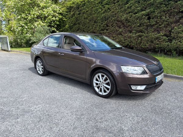 Skoda Octavia Hatchback, Diesel, 2013, Brown