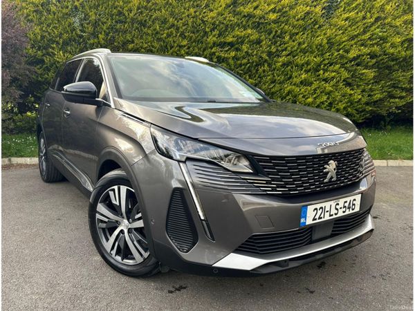 Peugeot 5008 MPV, Diesel, 2022, Grey