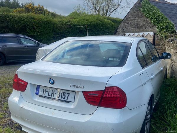BMW 3-Series Saloon, Diesel, 2011, White