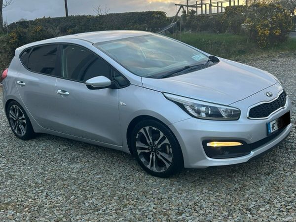 Kia Ceed Hatchback, Diesel, 2016, Silver