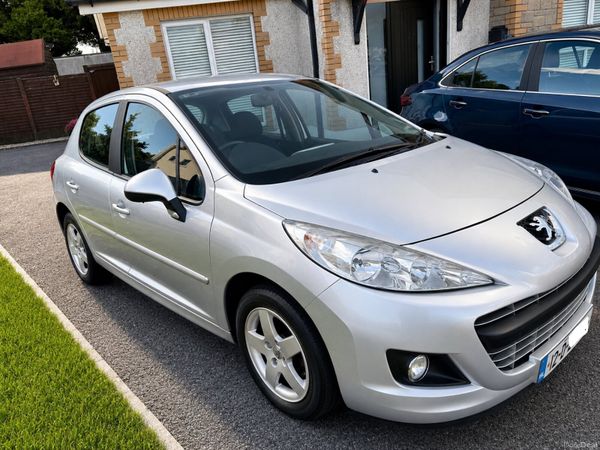 Peugeot 207 Hatchback, Diesel, 2012, Grey