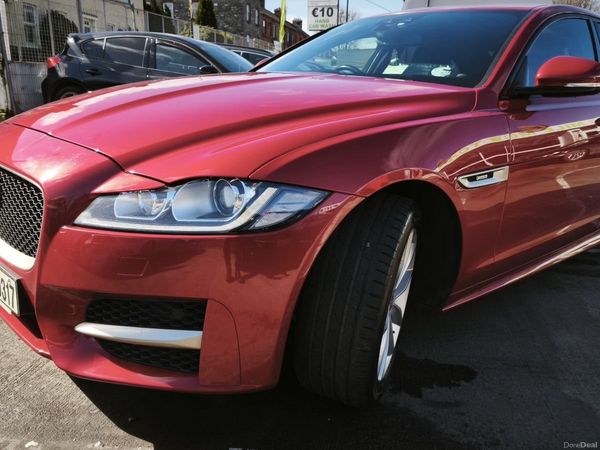 Jaguar XF Saloon, Diesel, 2016, Red