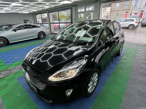 Ford Fiesta Hatchback, Petrol, 2020, Black