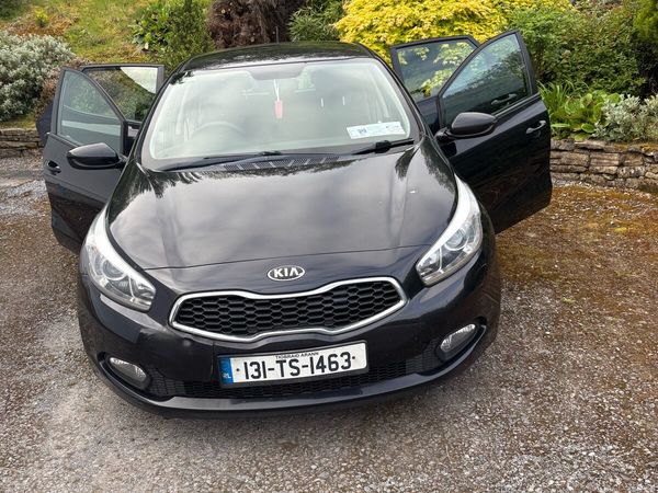 Kia Ceed Hatchback, Diesel, 2013, Black