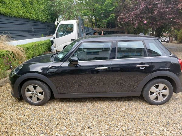 Mini Cooper Hatchback, Petrol, 2022, Black