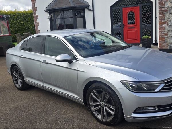Volkswagen Passat Saloon, Diesel, 2016, Silver