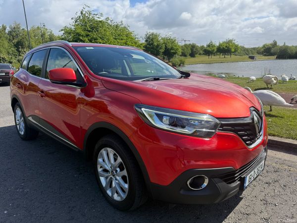 Renault Kadjar SUV, Diesel, 2016, Red