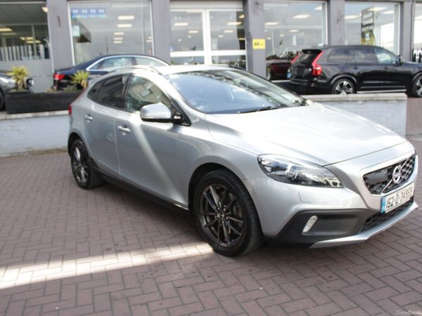 Volvo V40 Hatchback, Petrol, 2015, Silver
