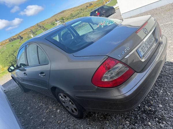Mercedes-Benz E-Class Saloon, Diesel, 2007, Grey