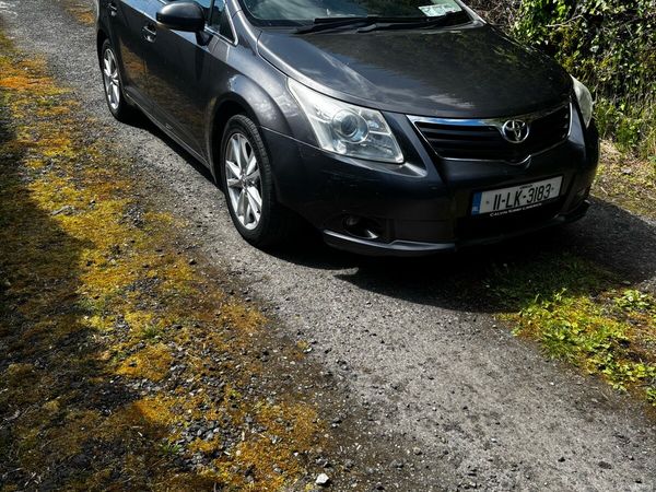 Toyota Avensis Saloon, Diesel, 2011, Grey
