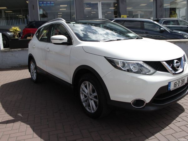 Nissan Qashqai Hatchback, Petrol, 2016, White