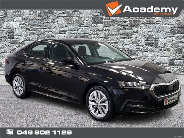 Skoda Octavia Saloon, Petrol Hybrid, 2024, Black