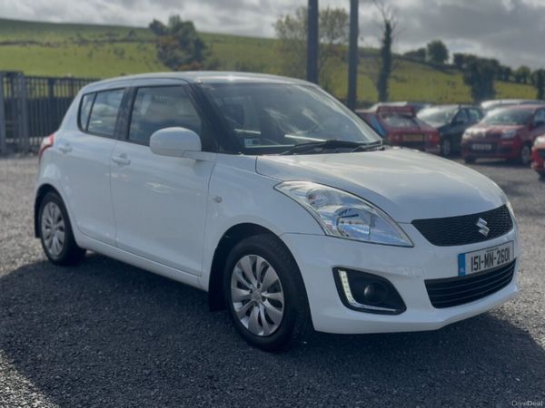 Suzuki Swift Hatchback, Petrol, 2015, White