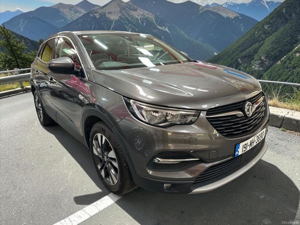Vauxhall Grandland X Hatchback, Diesel, 2019, Grey