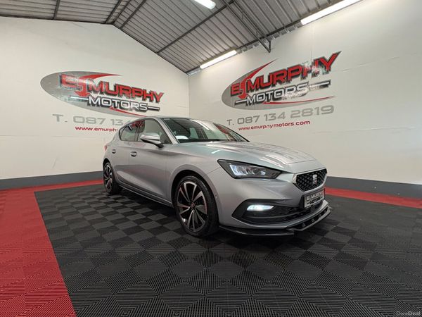 SEAT Leon Hatchback, Diesel, 2022, Silver