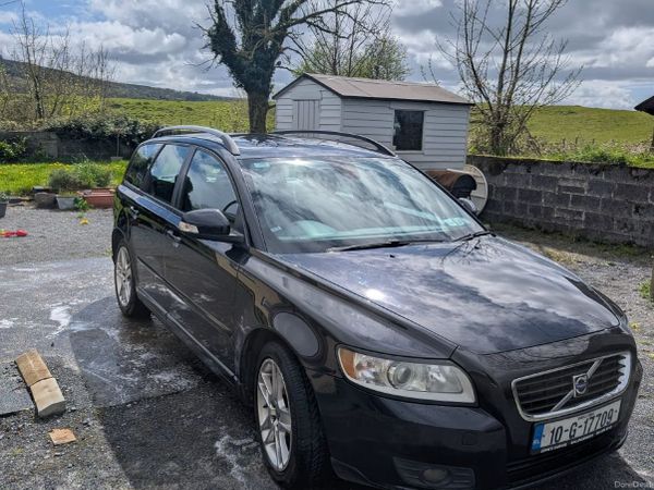 Volvo V50 Estate, Diesel, 2010, Black